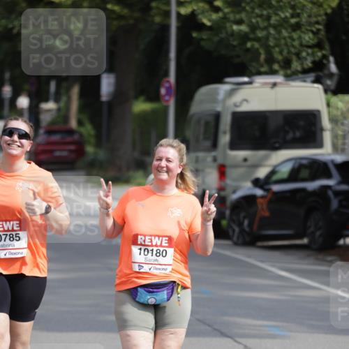 15.06.2025 - REWE Women's Run Jannik Wohlers http://msf.ph/oto/7957087 15.06.2025 09:14:31 Laufen 0785, 10180 meine-sportfotos.de