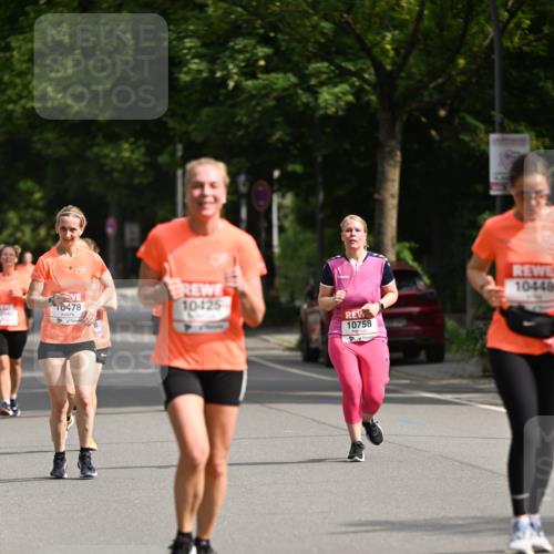 15.06.2025 - REWE Women's Run Dr. Thomas Lammeyer http://msf.ph/oto/7957101 15.06.2025 09:47:20 Laufen 0540, 10478, 10425, 10758, 10448 meine-sportfotos.de