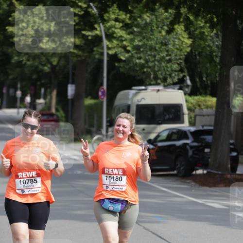 15.06.2025 - REWE Women's Run Jannik Wohlers http://msf.ph/oto/7957106 15.06.2025 09:14:32 Laufen 10785, 10180 meine-sportfotos.de