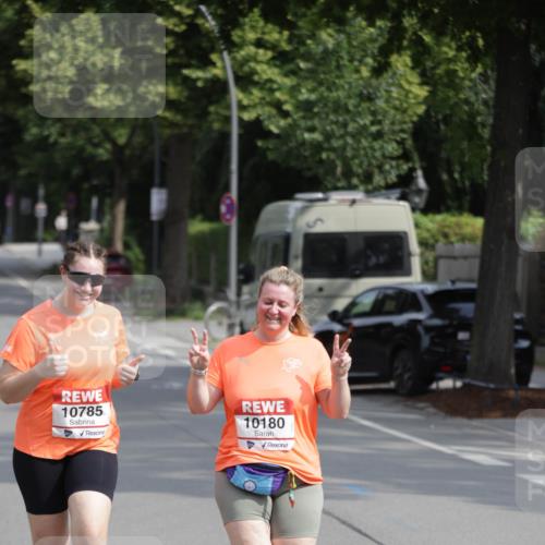 15.06.2025 - REWE Women's Run Jannik Wohlers http://msf.ph/oto/7957122 15.06.2025 09:14:32 Laufen 10785, 10180 meine-sportfotos.de