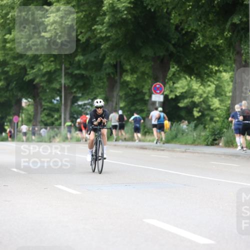 15.06.2025 - 7 Türme Triathlon Yannick Fuchs http://msf.ph/oto/7957134 15.06.2025 13:42:47 Radfahren 486 meine-sportfotos.de