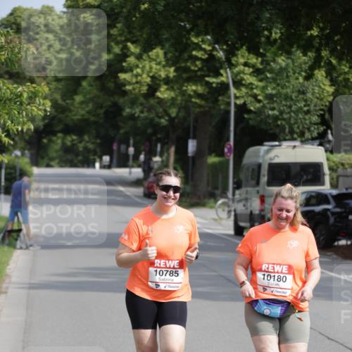 15.06.2025 - REWE Women's Run Jannik Wohlers http://msf.ph/oto/7957149 15.06.2025 09:14:33 Laufen 10785, 10180 meine-sportfotos.de