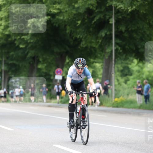 15.06.2025 - 7 Türme Triathlon Yannick Fuchs http://msf.ph/oto/7957161 15.06.2025 13:42:56 Radfahren 281, 629, 1056 meine-sportfotos.de