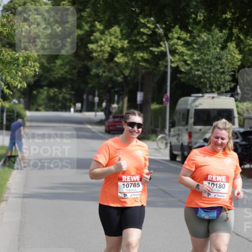 15.06.2025 - REWE Women's Run Jannik Wohlers http://msf.ph/oto/7957166 15.06.2025 09:14:33 Laufen 10785, 10180 meine-sportfotos.de