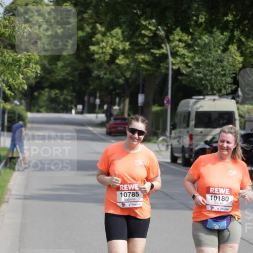 15.06.2025 - REWE Women's Run Jannik Wohlers http://msf.ph/oto/7957175 15.06.2025 09:14:34 Laufen 10785, 10180 meine-sportfotos.de
