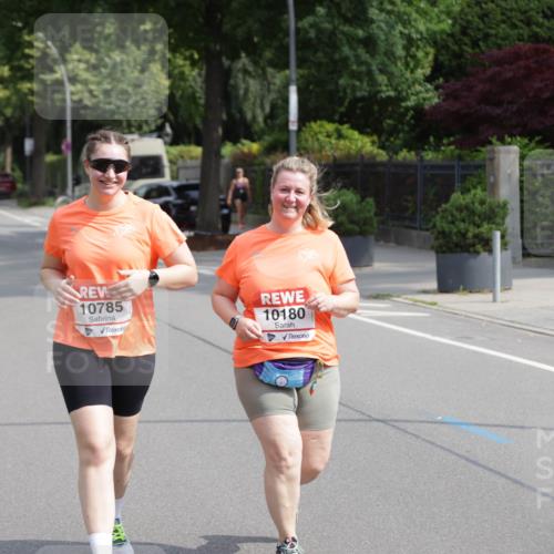 15.06.2025 - REWE Women's Run Jannik Wohlers http://msf.ph/oto/7957193 15.06.2025 09:14:35 Laufen 10785, 10180 meine-sportfotos.de