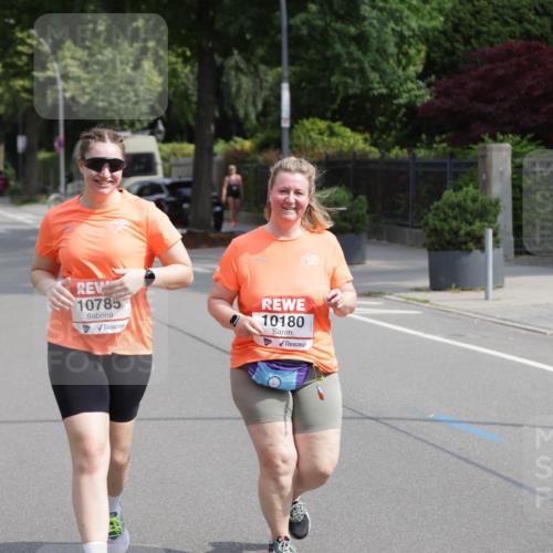 15.06.2025 - REWE Women's Run Jannik Wohlers http://msf.ph/oto/7957196 15.06.2025 09:14:36 Laufen 10785, 10180 meine-sportfotos.de