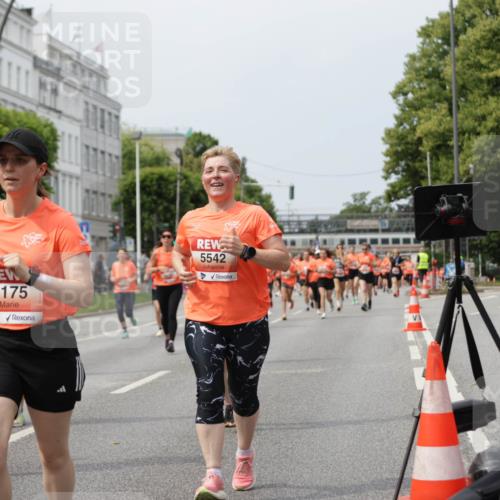 15.06.2025 - REWE Women's Run Jannik Wohlers http://msf.ph/oto/7957213 15.06.2025 09:43:52 Laufen 5175, 5542 meine-sportfotos.de