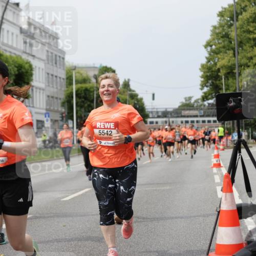 15.06.2025 - REWE Women's Run Jannik Wohlers http://msf.ph/oto/7957217 15.06.2025 09:43:52 Laufen 5173, 5542 meine-sportfotos.de