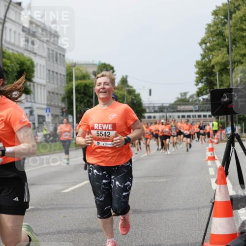 15.06.2025 - REWE Women's Run Jannik Wohlers http://msf.ph/oto/7957221 15.06.2025 09:43:52 Laufen 5, 5542 meine-sportfotos.de