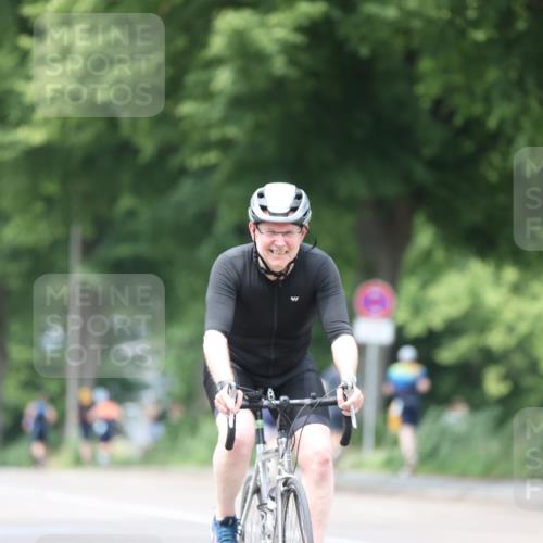 15.06.2025 - 7 Türme Triathlon Yannick Fuchs http://msf.ph/oto/7957258 15.06.2025 13:43:23 Radfahren 795, 834, 933, 1110 meine-sportfotos.de