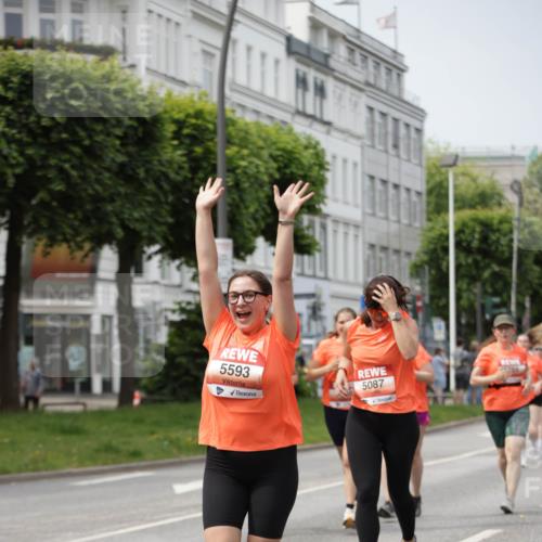 15.06.2025 - REWE Women's Run Jannik Wohlers http://msf.ph/oto/7957259 15.06.2025 09:43:55 Laufen 5593, 5087 meine-sportfotos.de
