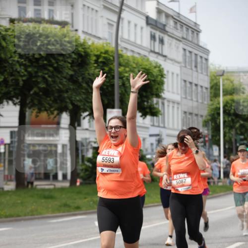 15.06.2025 - REWE Women's Run Jannik Wohlers http://msf.ph/oto/7957264 15.06.2025 09:43:55 Laufen 5593, 5087 meine-sportfotos.de