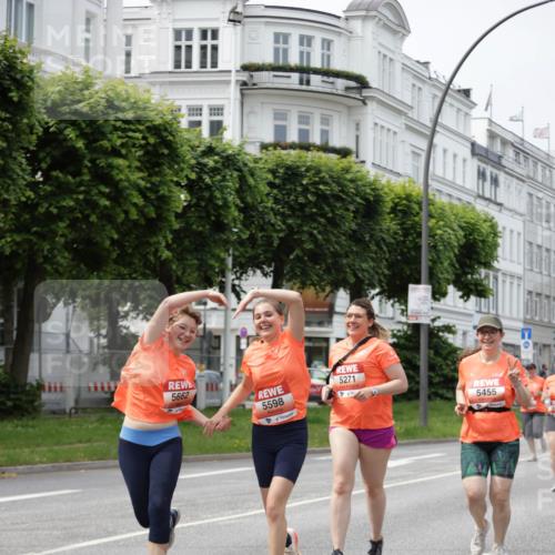 15.06.2025 - REWE Women's Run Jannik Wohlers http://msf.ph/oto/7957314 15.06.2025 09:43:58 Laufen 1114, 5662, 5271, 5598, 5455 meine-sportfotos.de
