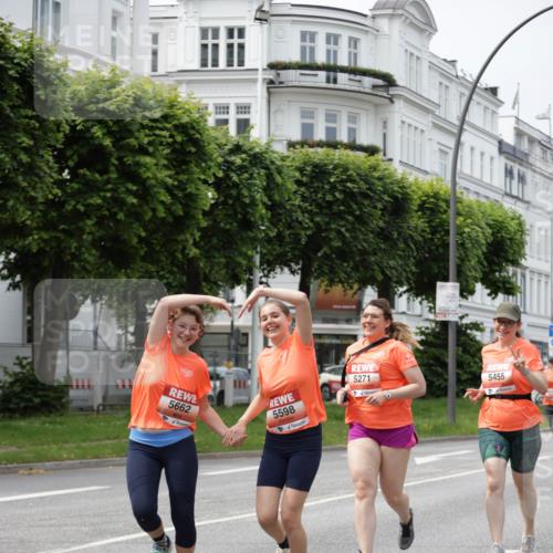 15.06.2025 - REWE Women's Run Jannik Wohlers http://msf.ph/oto/7957320 15.06.2025 09:43:58 Laufen 5662, 5598, 5271, 5455 meine-sportfotos.de