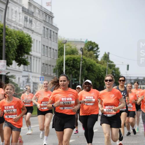 15.06.2025 - REWE Women's Run Jannik Wohlers http://msf.ph/oto/7957366 15.06.2025 09:44:00 Laufen 5156, 533, 5197, 5425, 5416, 5567 meine-sportfotos.de