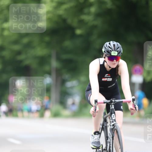 15.06.2025 - 7 Türme Triathlon Yannick Fuchs http://msf.ph/oto/7957416 15.06.2025 13:43:43 Radfahren 382, 479 meine-sportfotos.de