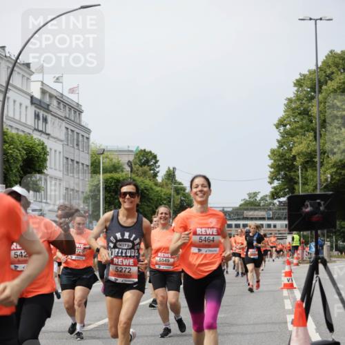 15.06.2025 - REWE Women's Run Jannik Wohlers http://msf.ph/oto/7957439 15.06.2025 09:44:02 Laufen 72, 542, 5549, 5272, 5464 meine-sportfotos.de