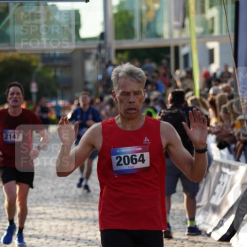 13.06.2025 - Holstenköstenlauf Felixshl http://msf.ph/oto/7957446 13.06.2025 19:48:14 Laufen 2064, 2147, 2477, 2507, 3575 meine-sportfotos.de