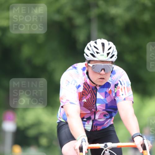 15.06.2025 - 7 Türme Triathlon Yannick Fuchs http://msf.ph/oto/7957498 15.06.2025 13:43:56 Radfahren 705, 1080 meine-sportfotos.de