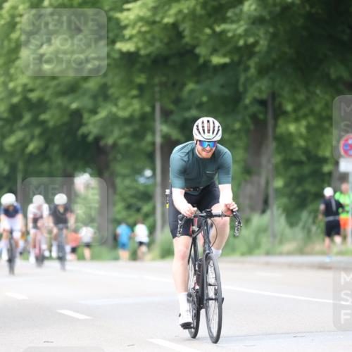 15.06.2025 - 7 Türme Triathlon Yannick Fuchs http://msf.ph/oto/7957512 15.06.2025 13:44:00 Radfahren 662, 732, 1128, 1151, 1184 meine-sportfotos.de