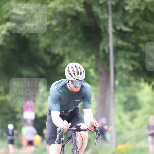 15.06.2025 - 7 Türme Triathlon Yannick Fuchs http://msf.ph/oto/7957526 15.06.2025 13:44:01 Radfahren 662, 732, 771, 1128, 1151, 1184 meine-sportfotos.de