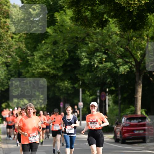 15.06.2025 - REWE Women's Run Dr. Thomas Lammeyer http://msf.ph/oto/7957552 15.06.2025 09:47:44 Laufen 10105, 10654, 10483 meine-sportfotos.de