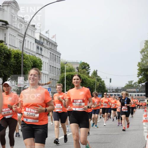 15.06.2025 - REWE Women's Run Jannik Wohlers http://msf.ph/oto/7957553 15.06.2025 09:44:05 Laufen 5195, 5549, 5059, 5686, 5064 meine-sportfotos.de