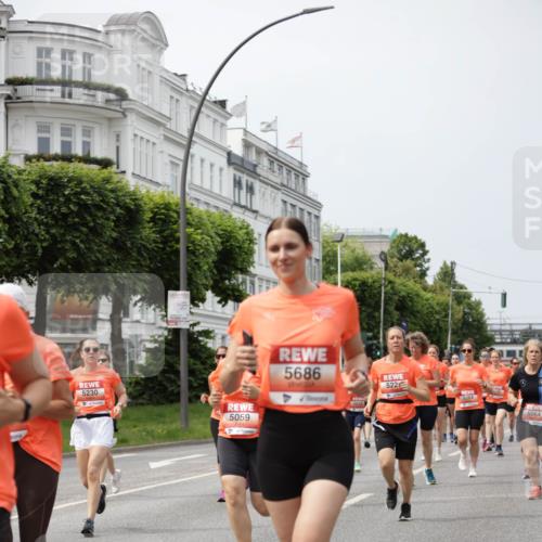 15.06.2025 - REWE Women's Run Jannik Wohlers http://msf.ph/oto/7957591 15.06.2025 09:44:05 Laufen 5230, 522, 5264, 5686, 5059, 5064 meine-sportfotos.de