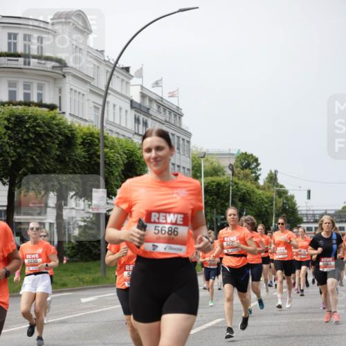 15.06.2025 - REWE Women's Run Jannik Wohlers http://msf.ph/oto/7957599 15.06.2025 09:44:06 Laufen 5230, 5, 5686, 522, 5264, 5064 meine-sportfotos.de