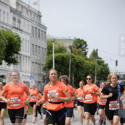 15.06.2025 - REWE Women's Run Jannik Wohlers http://msf.ph/oto/7957618 15.06.2025 09:44:06 Laufen 5158, 5227, 5264, 5064, 503 meine-sportfotos.de