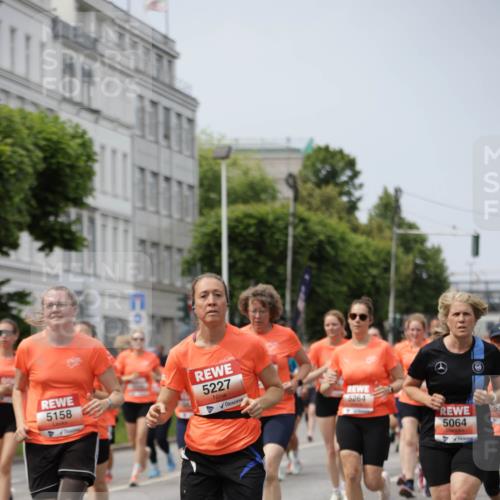 15.06.2025 - REWE Women's Run Jannik Wohlers http://msf.ph/oto/7957623 15.06.2025 09:44:06 Laufen 5158, 5227, 5264, 55, 5064 meine-sportfotos.de