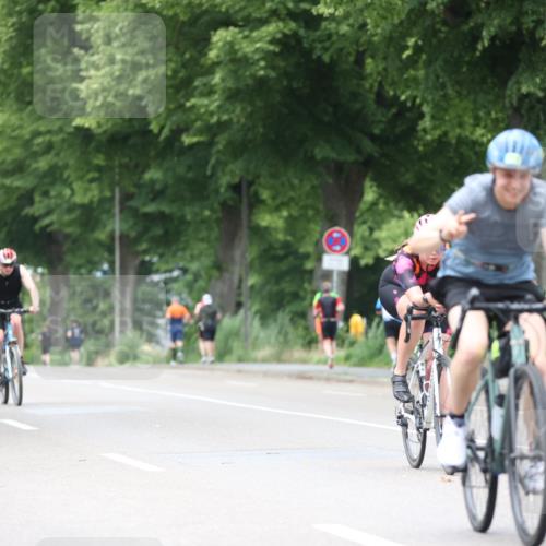 15.06.2025 - 7 Türme Triathlon Yannick Fuchs http://msf.ph/oto/7957653 15.06.2025 13:44:34 Radfahren 845, 865, 1196 meine-sportfotos.de