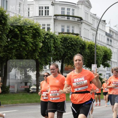 15.06.2025 - REWE Women's Run Jannik Wohlers http://msf.ph/oto/7957689 15.06.2025 09:44:08 Laufen 5158, 55, 5227, 73 meine-sportfotos.de