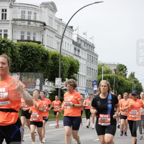 15.06.2025 - REWE Women's Run Jannik Wohlers http://msf.ph/oto/7957699 15.06.2025 09:44:08 Laufen 27, 5627, 5295, 5, 5574, 8, 5304, 5064, 5503 meine-sportfotos.de