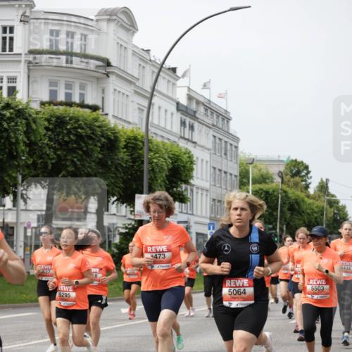 15.06.2025 - REWE Women's Run Jannik Wohlers http://msf.ph/oto/7957716 15.06.2025 09:44:09 Laufen 627, 3473, 18, 5295, 5064, 5503, 5434 meine-sportfotos.de