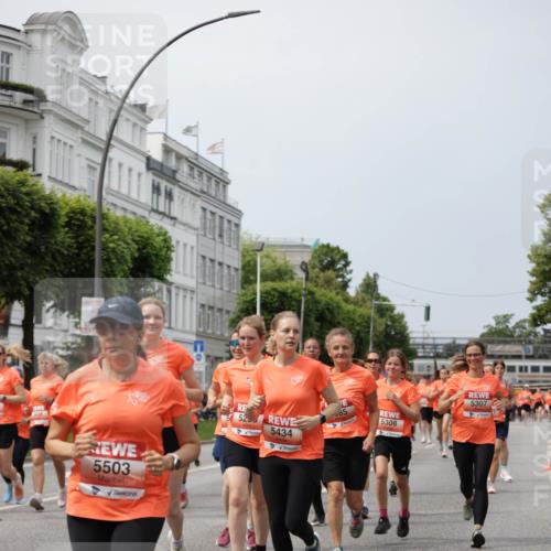 15.06.2025 - REWE Women's Run Jannik Wohlers http://msf.ph/oto/7957777 15.06.2025 09:44:11 Laufen 5438, 5503, 52, 85, 5434, 5308, 5307 meine-sportfotos.de