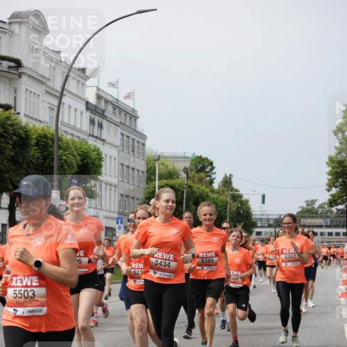 15.06.2025 - REWE Women's Run Jannik Wohlers http://msf.ph/oto/7957795 15.06.2025 09:44:11 Laufen 5307, 5385, 5434, 308, 5503, 6, 523 meine-sportfotos.de