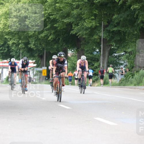 15.06.2025 - 7 Türme Triathlon Yannick Fuchs http://msf.ph/oto/7957847 15.06.2025 13:44:51 Radfahren 216, 321, 352, 520, 668, 1050, 1159, 1189 meine-sportfotos.de