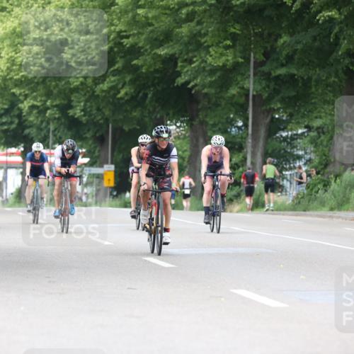 15.06.2025 - 7 Türme Triathlon Yannick Fuchs http://msf.ph/oto/7957853 15.06.2025 13:44:52 Radfahren 216, 352, 520, 601, 668, 1050, 1159, 1189 meine-sportfotos.de