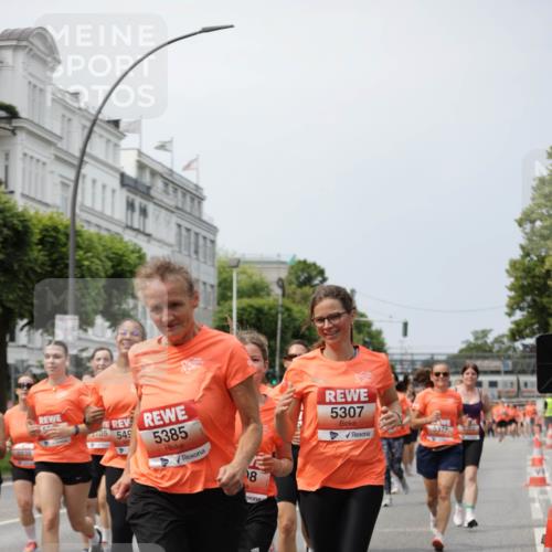 15.06.2025 - REWE Women's Run Jannik Wohlers http://msf.ph/oto/7957869 15.06.2025 09:44:13 Laufen 105, 549, 5385, 18, 5307, 5377 meine-sportfotos.de