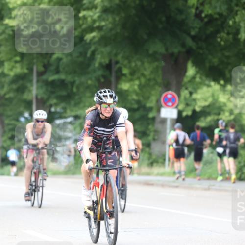 15.06.2025 - 7 Türme Triathlon Yannick Fuchs http://msf.ph/oto/7957877 15.06.2025 13:44:53 Radfahren 216, 352, 520, 601, 1050, 1159 meine-sportfotos.de