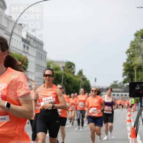15.06.2025 - REWE Women's Run Jannik Wohlers http://msf.ph/oto/7957922 15.06.2025 09:44:14 Laufen 5591 meine-sportfotos.de