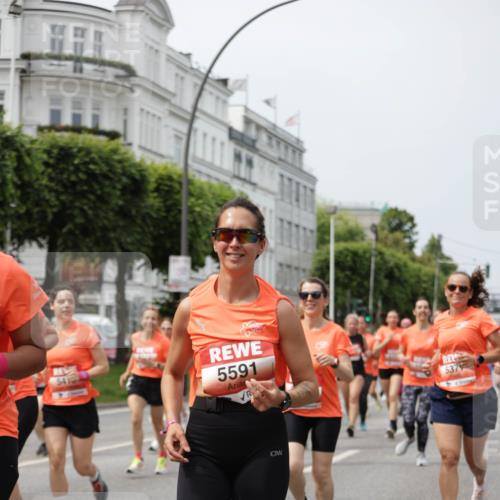 15.06.2025 - REWE Women's Run Jannik Wohlers http://msf.ph/oto/7957952 15.06.2025 09:44:14 Laufen 5591, 5379 meine-sportfotos.de