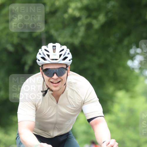 15.06.2025 - 7 Türme Triathlon Yannick Fuchs http://msf.ph/oto/7957995 15.06.2025 13:45:17 Radfahren 617, 1160 meine-sportfotos.de