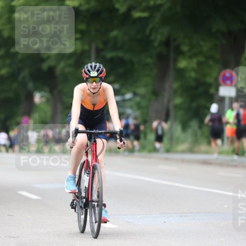 15.06.2025 - 7 Türme Triathlon Yannick Fuchs http://msf.ph/oto/7958052 15.06.2025 13:45:30 Radfahren 722, 1018, 1141 meine-sportfotos.de