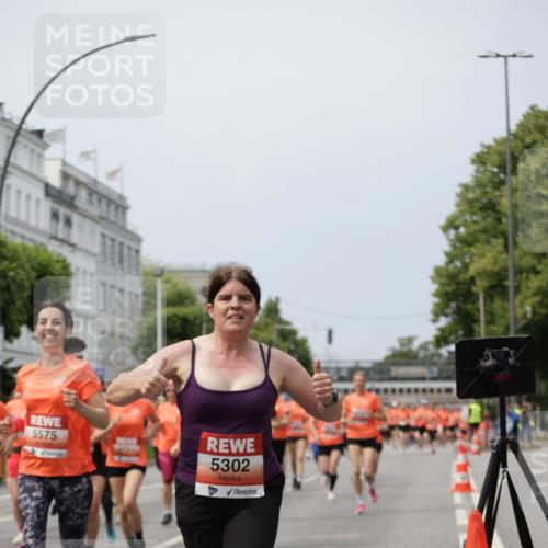 15.06.2025 - REWE Women's Run Jannik Wohlers http://msf.ph/oto/7958085 15.06.2025 09:44:17 Laufen 5575, 5302 meine-sportfotos.de