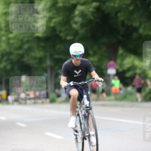 15.06.2025 - 7 Türme Triathlon Yannick Fuchs http://msf.ph/oto/7958117 15.06.2025 13:45:36 Radfahren 517, 722, 922, 1141, 1191 meine-sportfotos.de