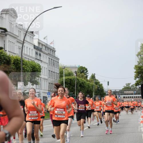 15.06.2025 - REWE Women's Run Jannik Wohlers http://msf.ph/oto/7958126 15.06.2025 09:44:18 Laufen 5151, 342, 5581, 5361, 5176, 5656 meine-sportfotos.de