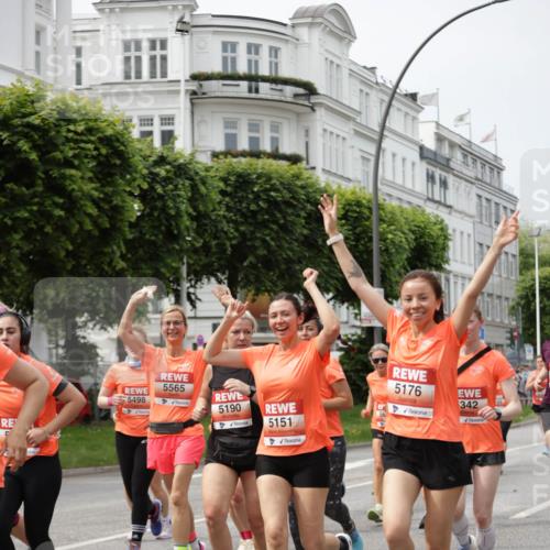 15.06.2025 - REWE Women's Run Jannik Wohlers http://msf.ph/oto/7958158 15.06.2025 09:44:19 Laufen 5565, 5498, 5190, 5151, 5176, 342 meine-sportfotos.de